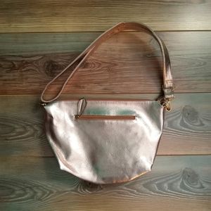 STEVE MADDEN Metalic Bronze Handbag With Adjustable Strap.